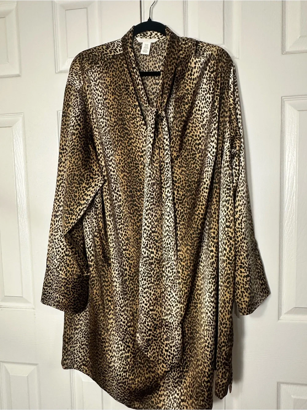 H&M XXL Leopard Print Satin Tie Neck Long Sleeve Shift Dress